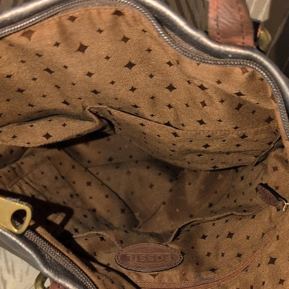 Fossil Metallic Gray Leather Explorer Crossbody Messenger Shoulder Bag